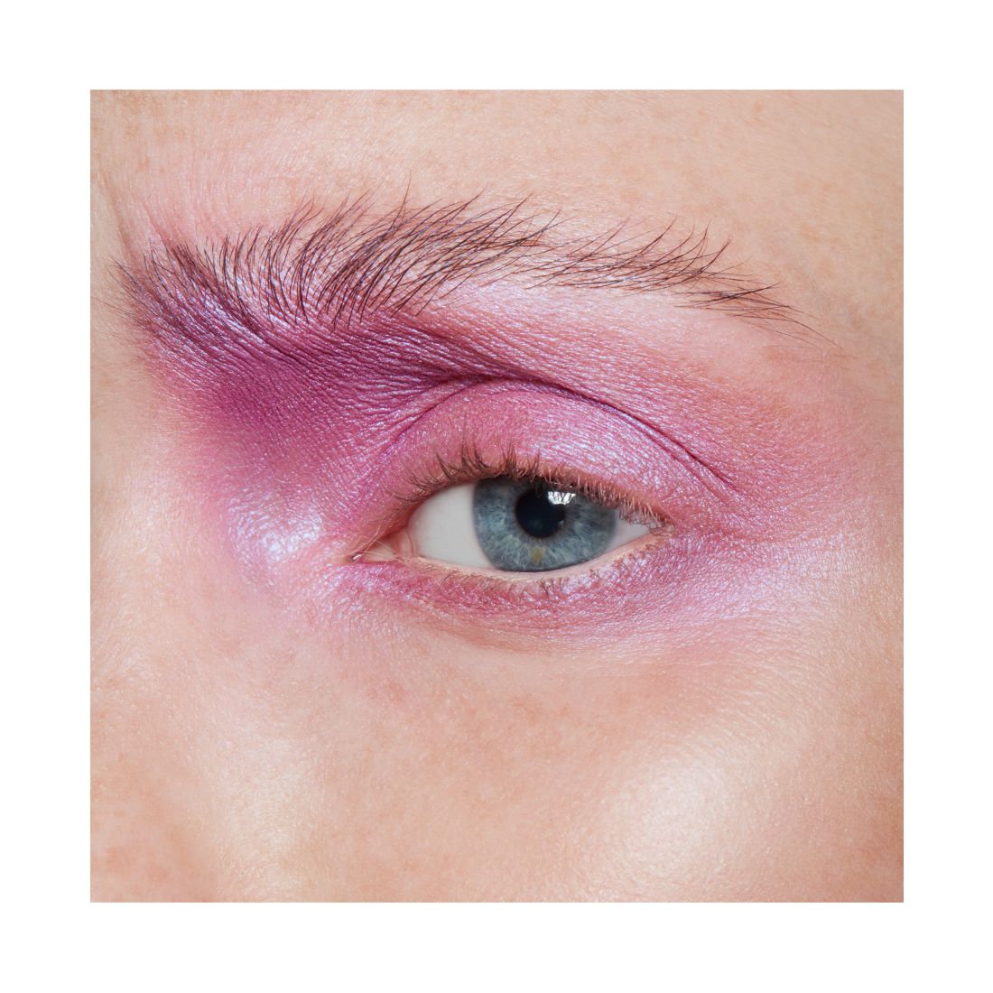 Mac Veluxe Pearl Eye Shadow
