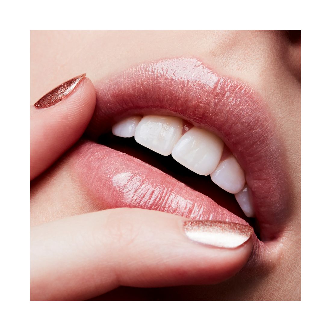 Mac Lipglass Lip Gloss