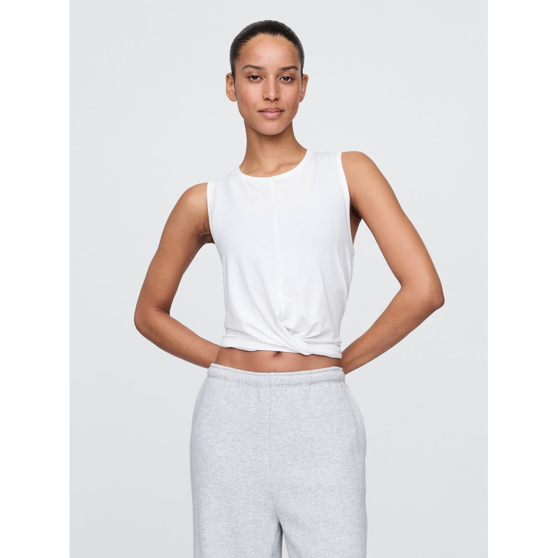 GapFit Breathe Twist-Front Tank Top