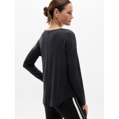 Women's Move With Ease Top