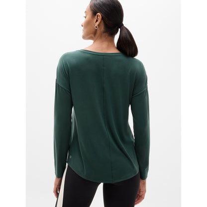 Women's Move With Ease Top