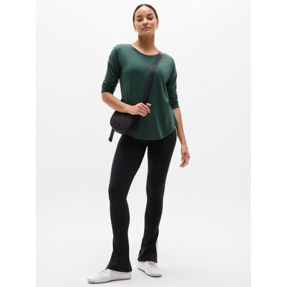 Women's Move With Ease Top