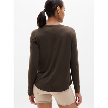 Women's Move With Ease Top