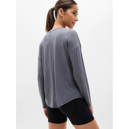 Women's Move With Ease Top