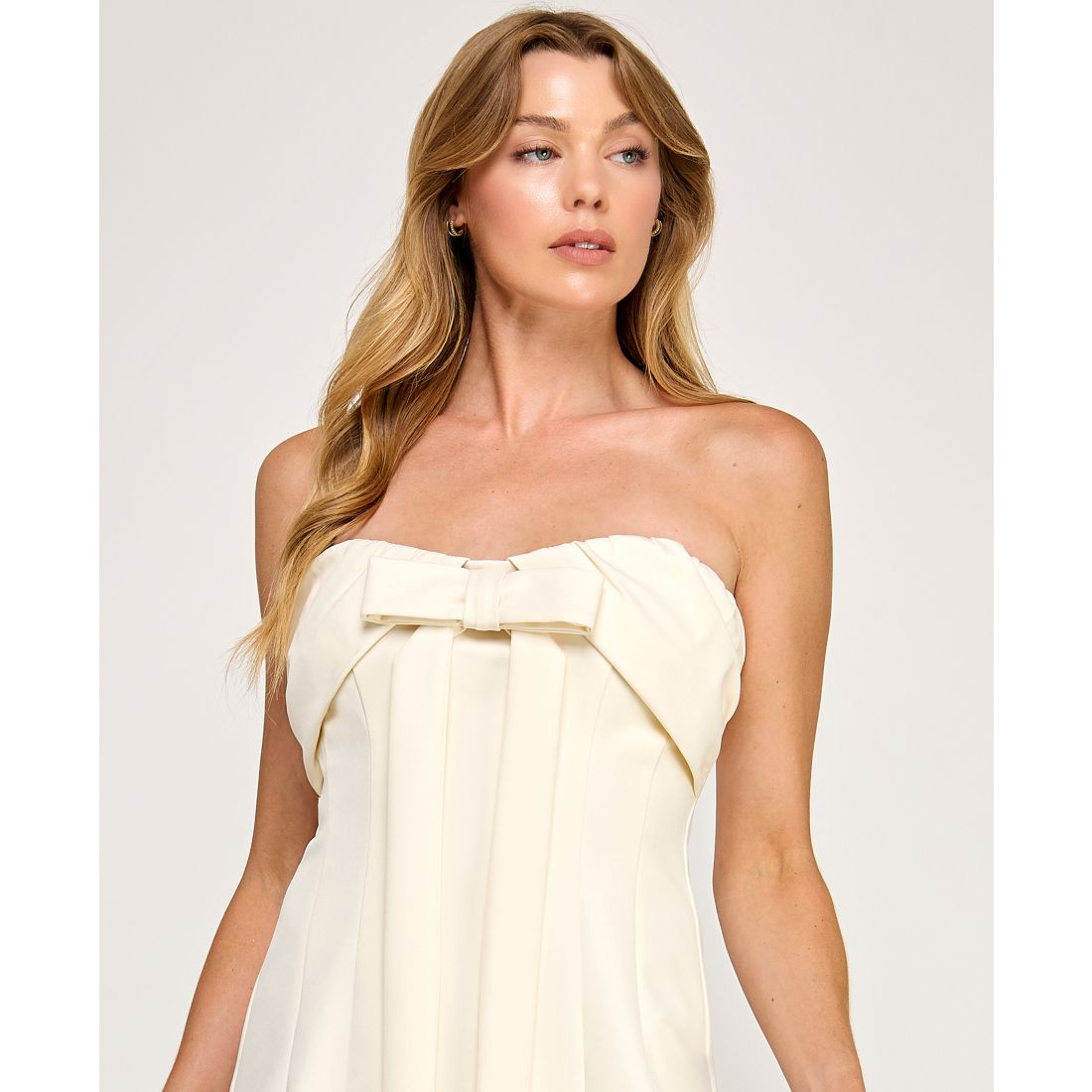 Seni & Cade Juniors' Strapless Mini Dress