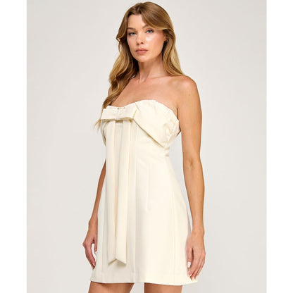 Seni & Cade Juniors' Strapless Mini Dress