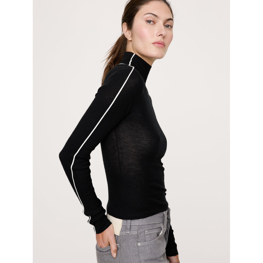 Women's Featherweight Cashmere Turtleneck