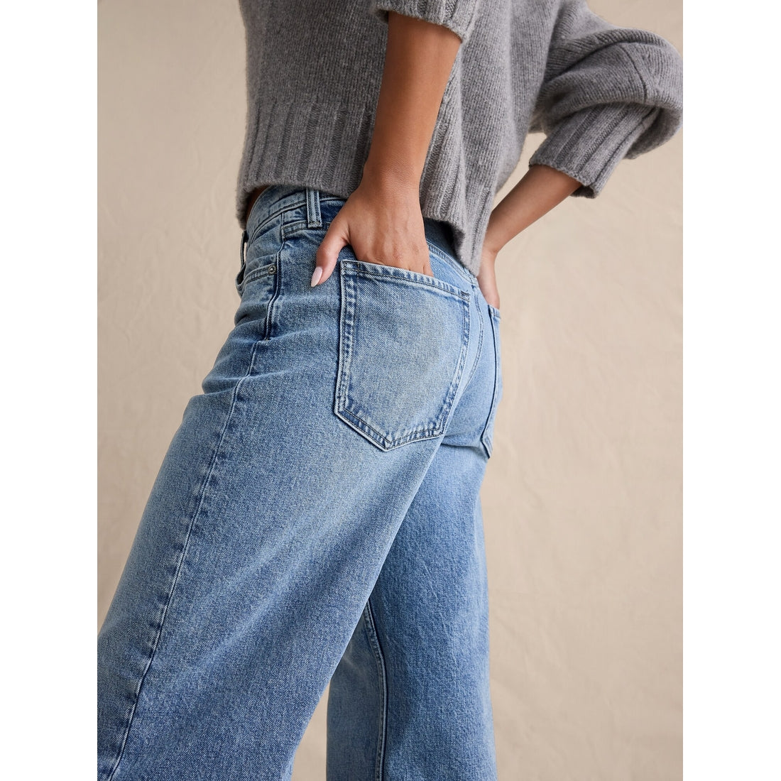 Women's Mid-Rise 90S Loose Jean