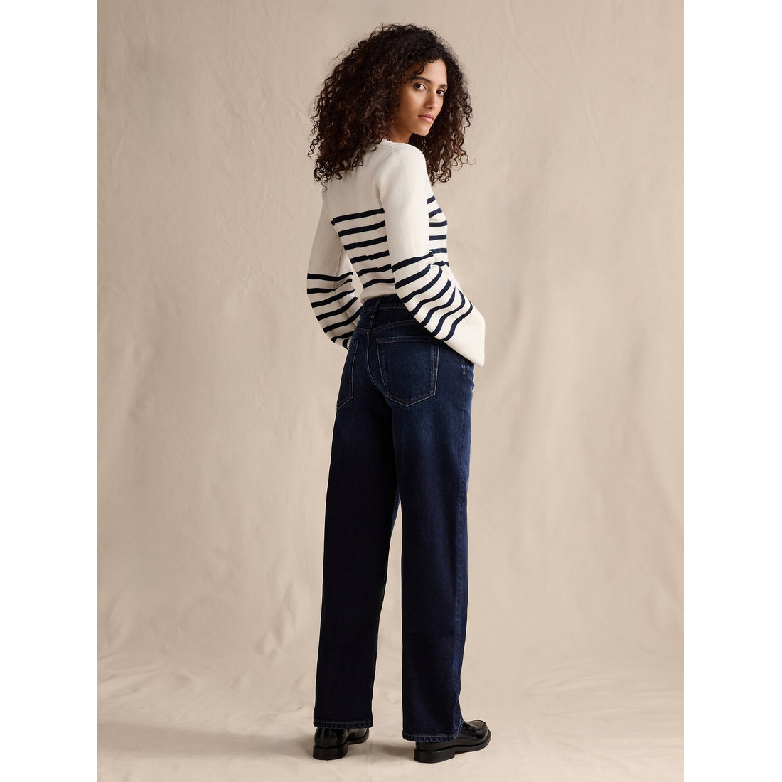 Women's Mid-Rise 90S Loose Jean