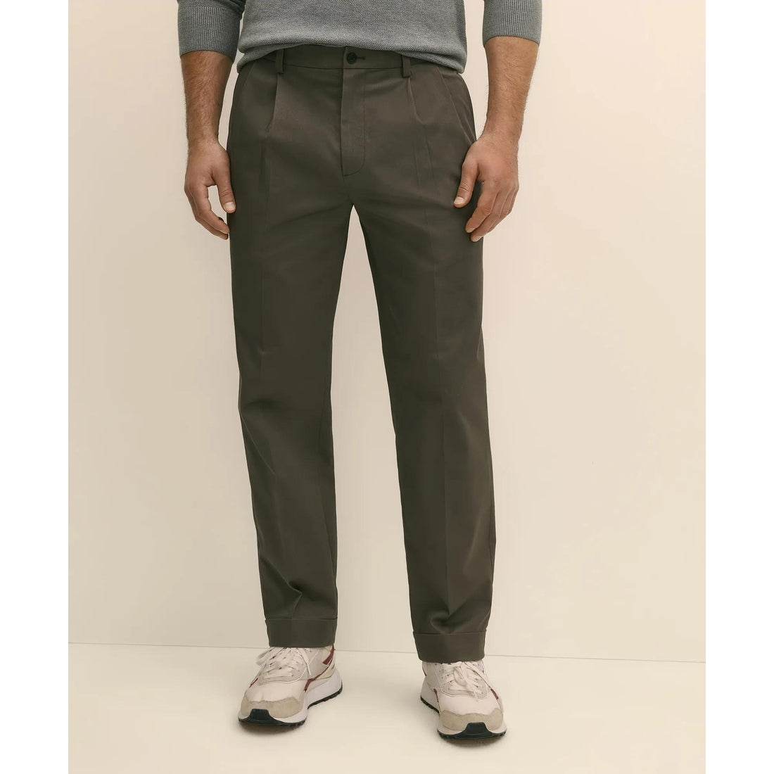 Pleated Traditional Fit Cotton Advantage Chino Pants
