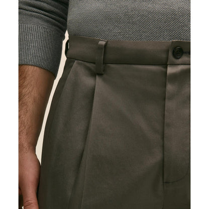 Pleated Traditional Fit Cotton Advantage Chino Pants