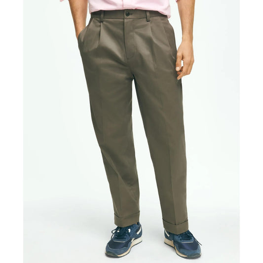 Pleated Traditional Fit Stretch Cotton Advantage Chino Pants