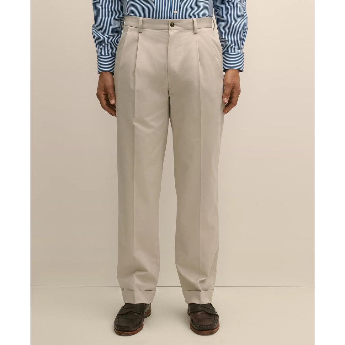 Pleated Traditional Fit Stretch Cotton Advantage Chino Pants