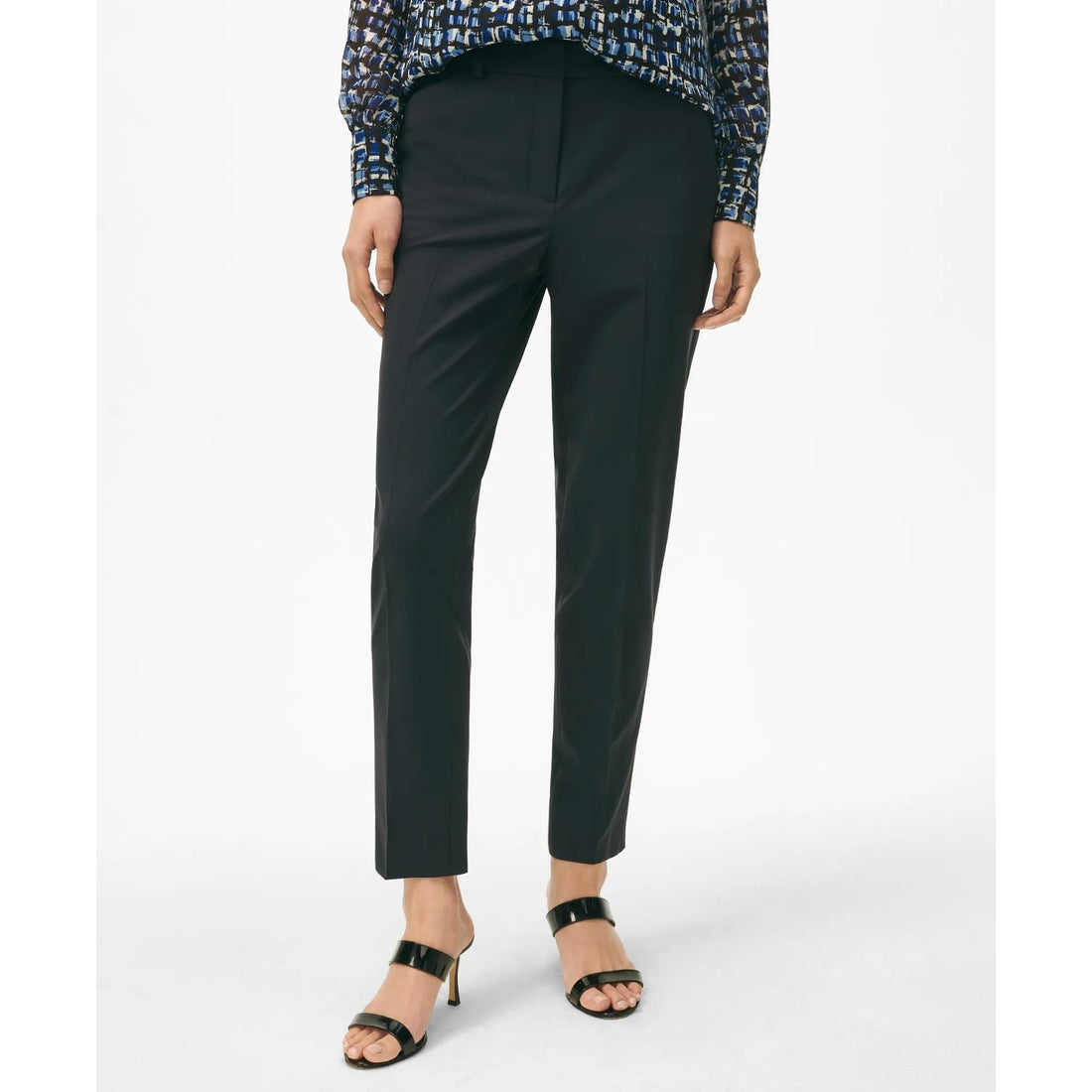 The Essentials Brooks Brothers Stretch Wool Slim Crop Pants