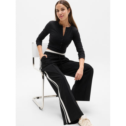 Women's Signature Rib Long Sleeve Henley Top