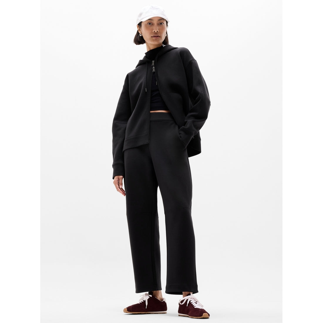 Women's Form Knit Mid Rise Barrel Pant