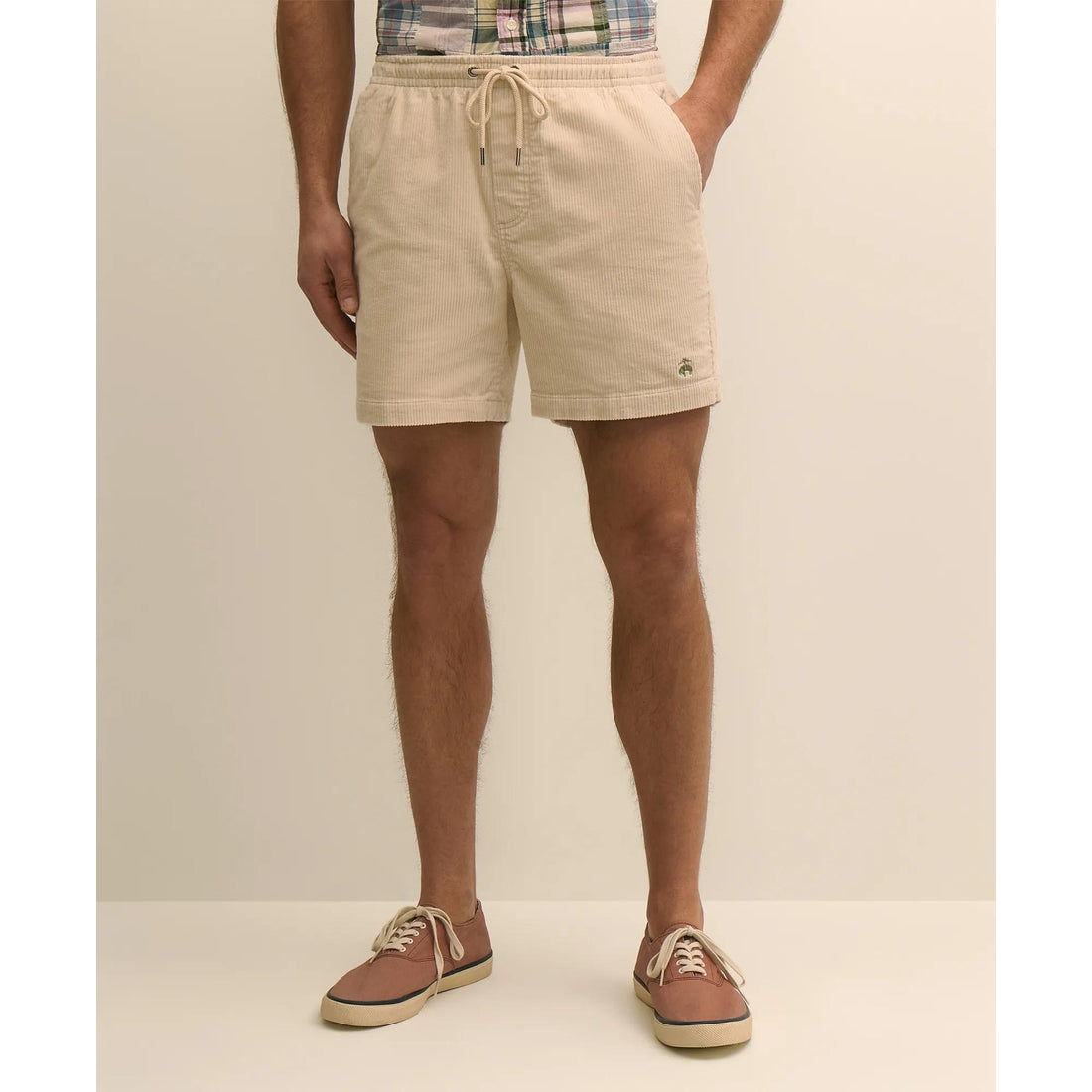 6" Friday Shorts in 8-Wale Cotton Corduroy
