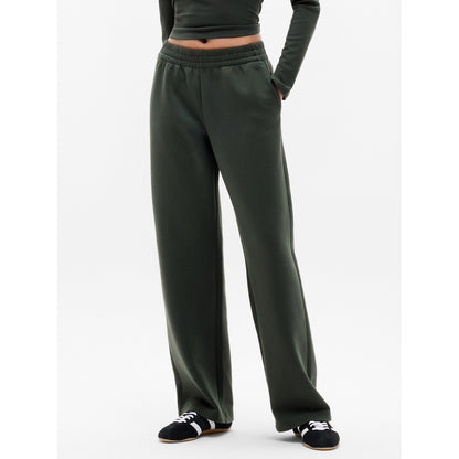 Women's Form Knit Mid Rise Straight Pant
