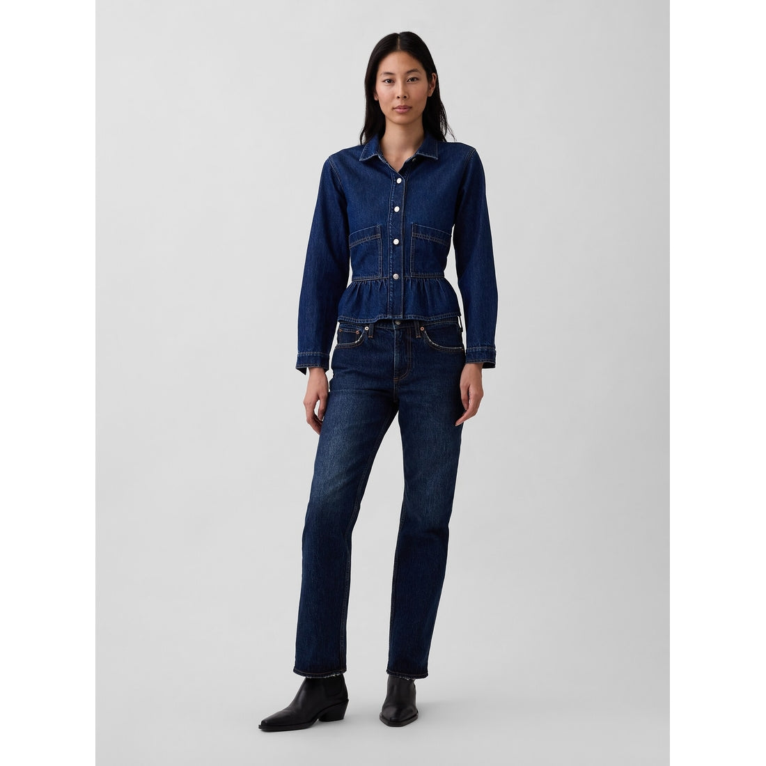Women's Mid Rise Straight Jeans