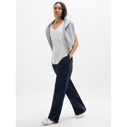 Women's Breezy Scoop V-Neck Tee