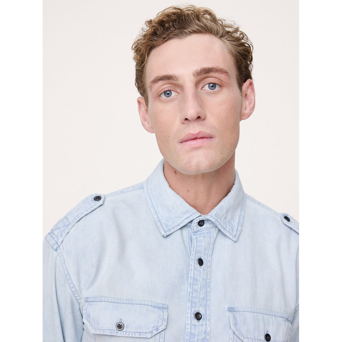 Men's Relaxed-Fit Washed Denim Utility Shirt