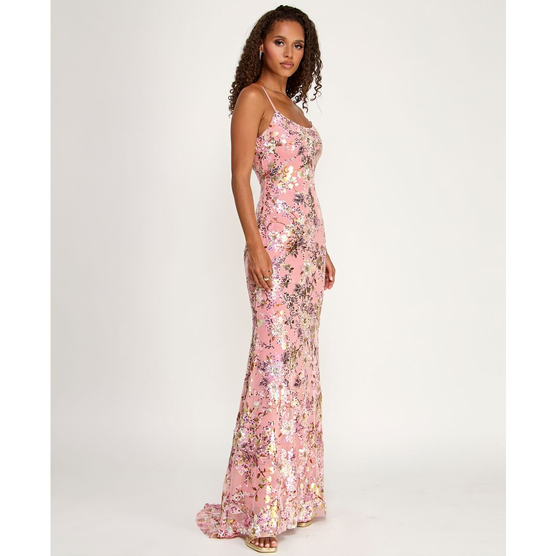Emerald Sundae Juniors' Floral Sequin Scoop Neck Gown