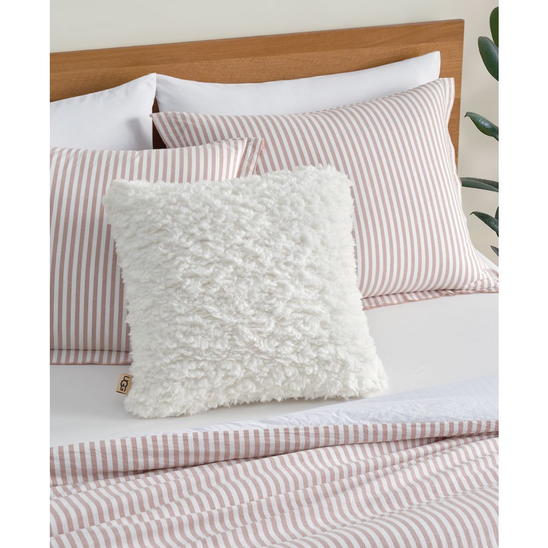 Ugg Shira Textured Decorative Pillow, 20" x 20"