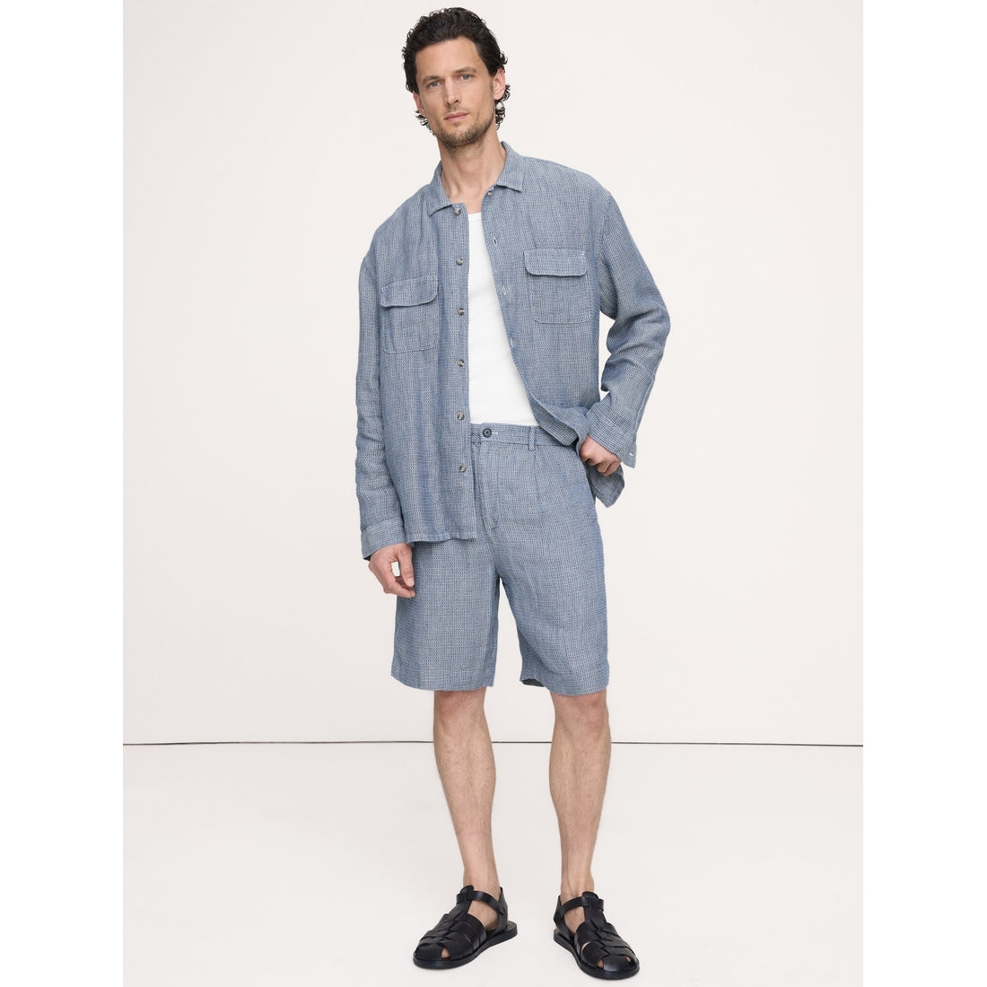 Men's 9" Pleated Linen-Cotton Pull-On Short