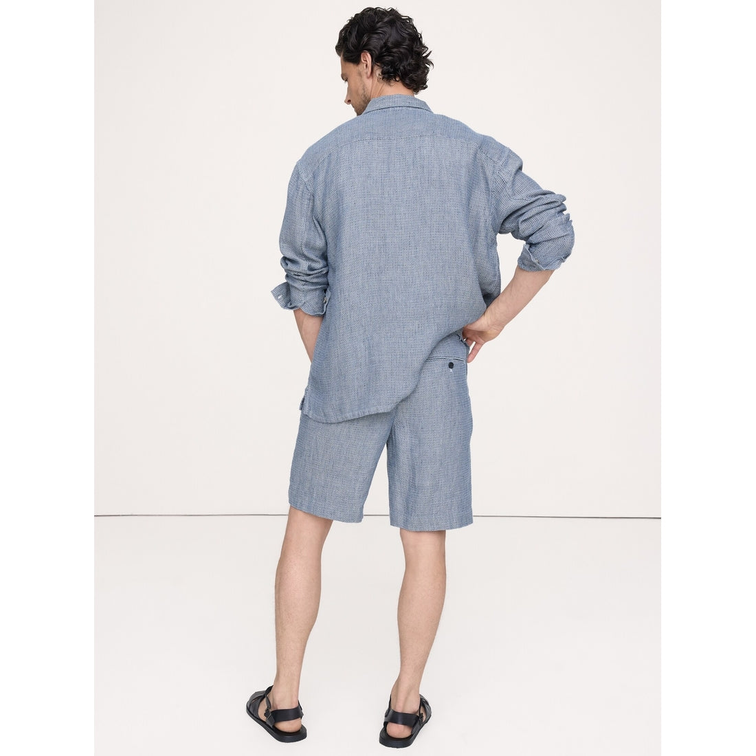 Men's 9" Pleated Linen-Cotton Pull-On Short