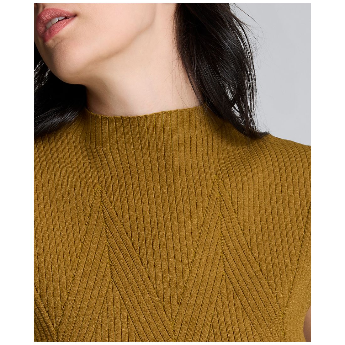 Kenneth Cole Women's Large Chevron Stitch Tank Sweater