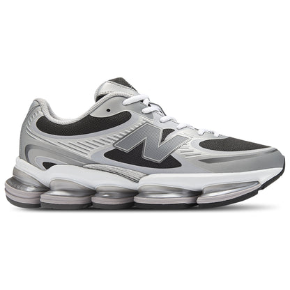 New Balance Mens 2000